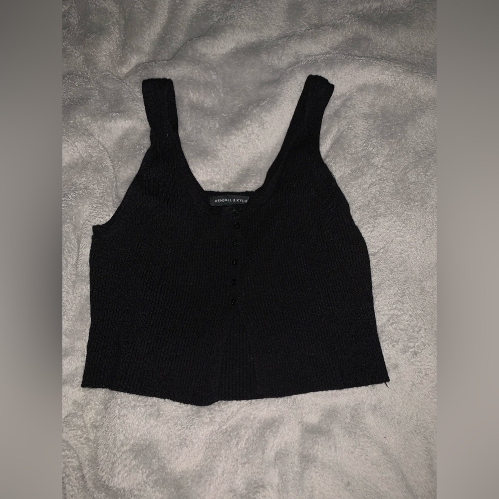 ••Kendall & Kylie Black Crop Top••
